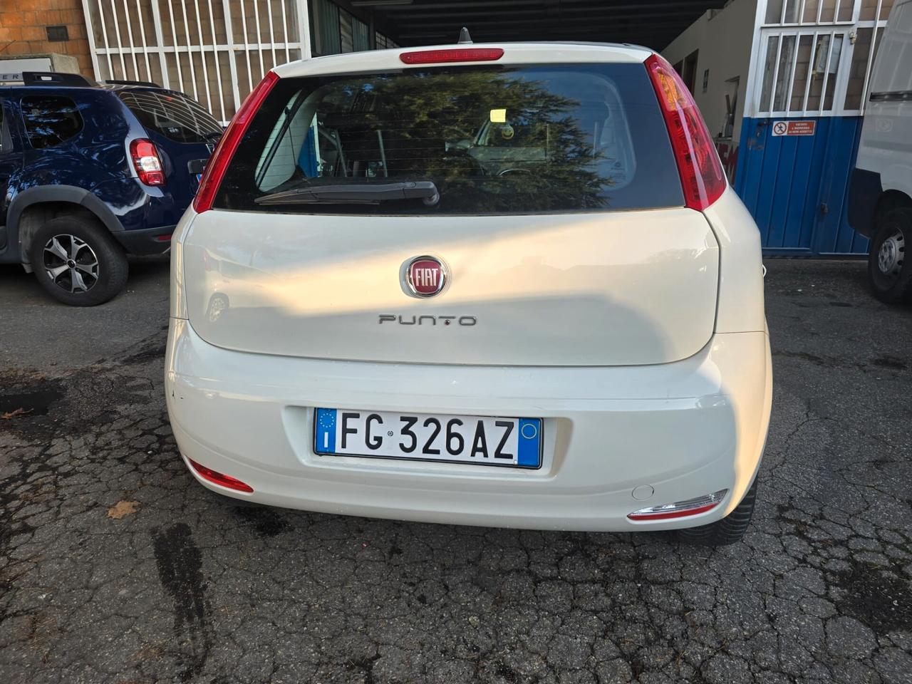 Fiat Punto 1.4 8V 5 porte Natural Power Lounge rate da 120,00