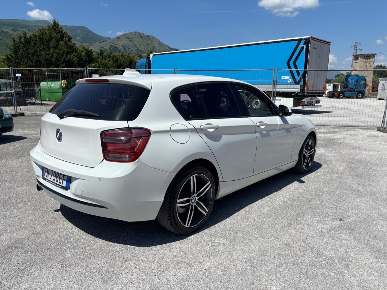 Bmw 118 118d 5p. Msport