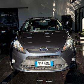 Ford Fiesta 1.4 TDCi 70CV 5 porte Titanium