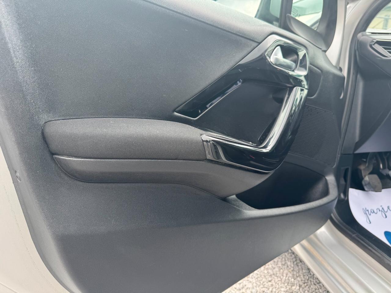 Peugeot 208 PureTech 82 5 porte Access