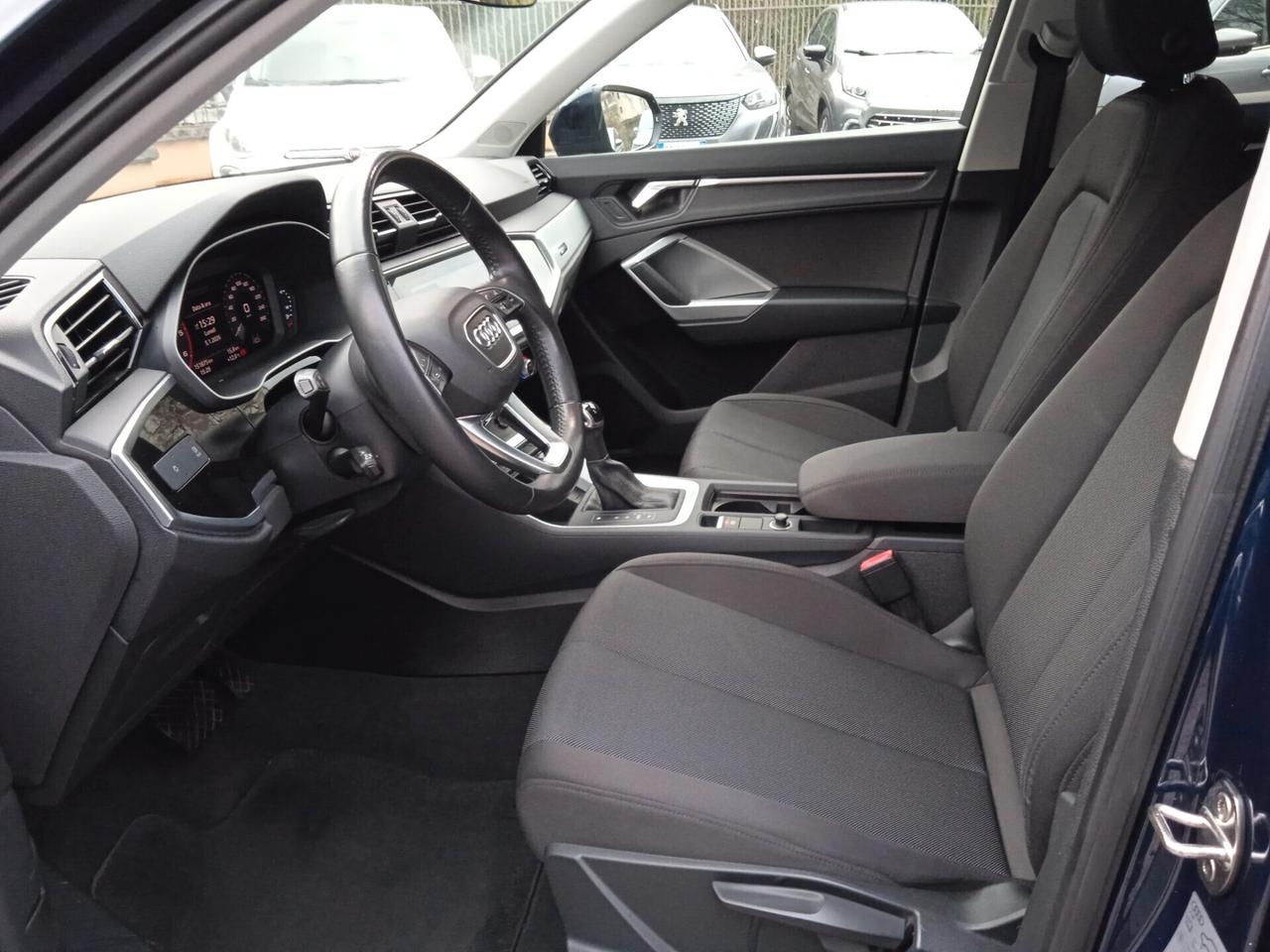 Audi Q3 / 2.0 TDI S tronic Advanced TETTO APRIBILE,