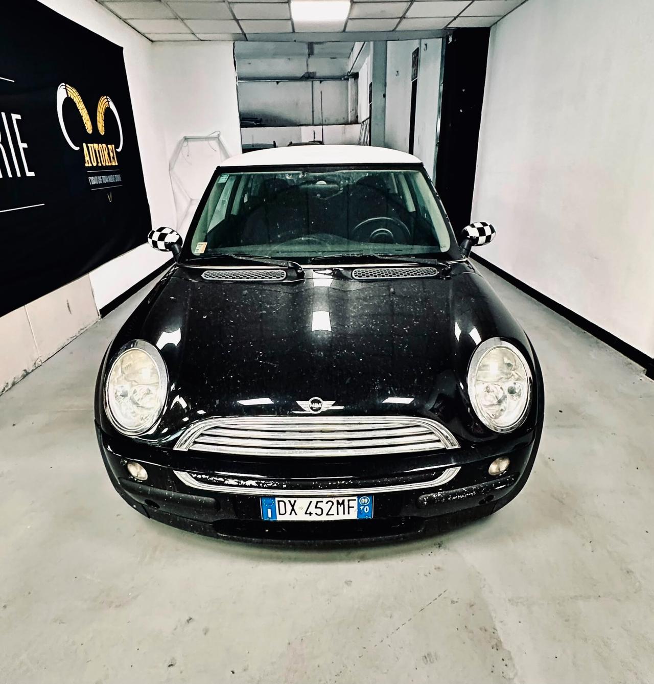 Mini 1.6 16V Cooper 1999 asi