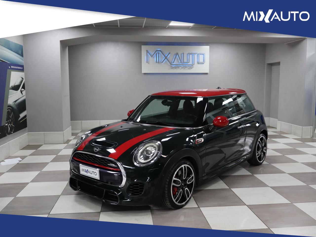 MINI John Cooper Works 2.0 3P. John Cooper Works AUT