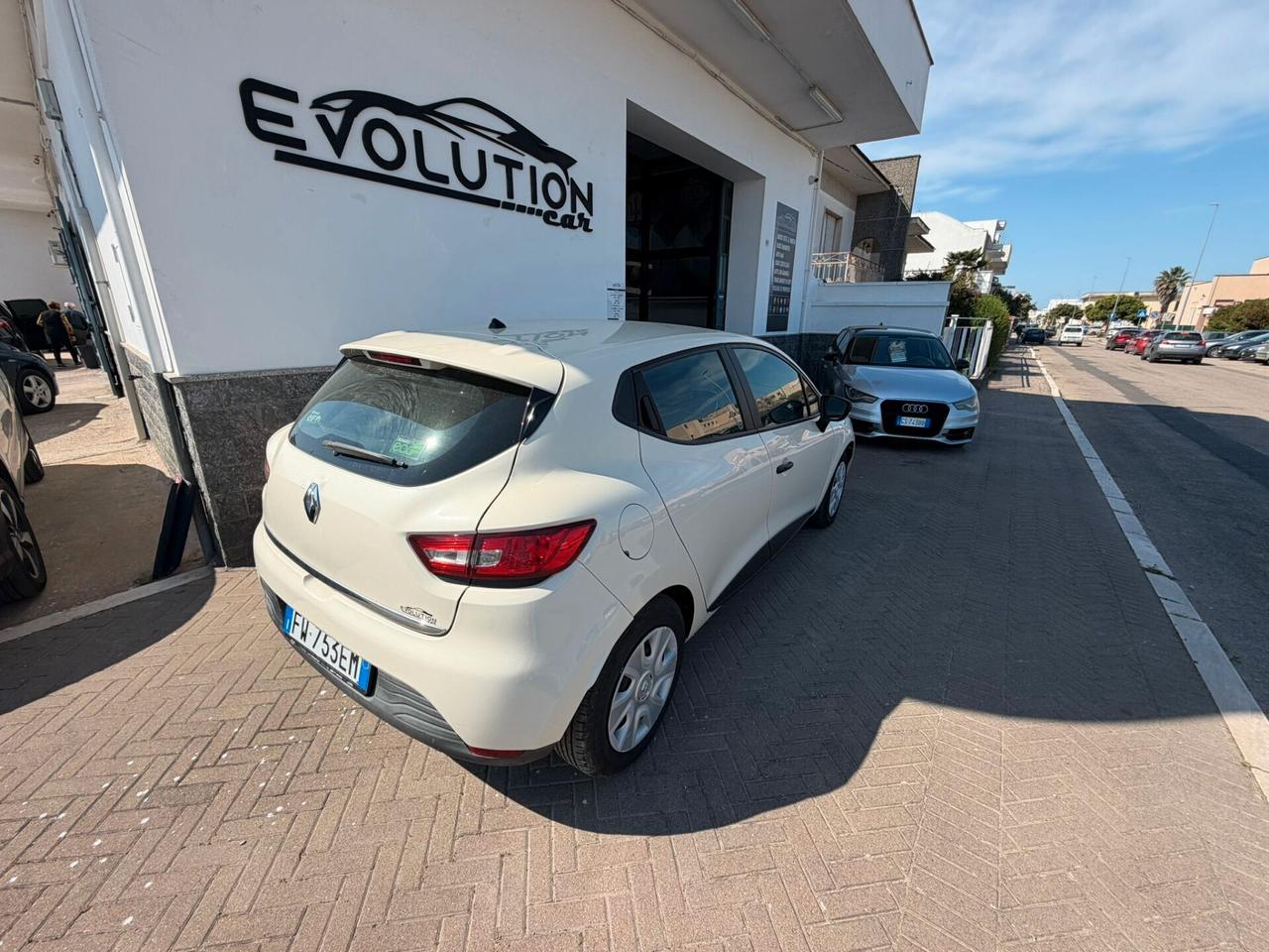 Renault Clio dCi 8V 75 CV 5 porte Moschino Intens