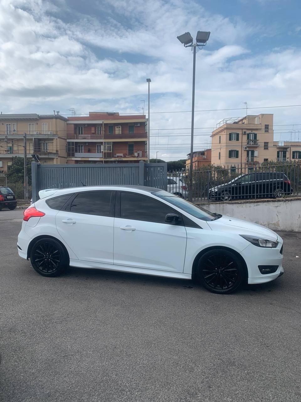 Ford Focus 1.5 TDCi 120 CV - ST Line - UNIPRO