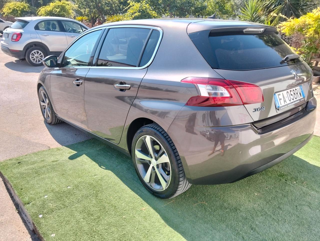 Peugeot 308 BlueHDi 120 S&S Allure
