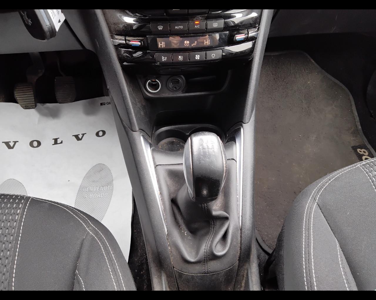 PEUGEOT 208 I 2015 - 208 5p 1.2 puretech Access 82cv
