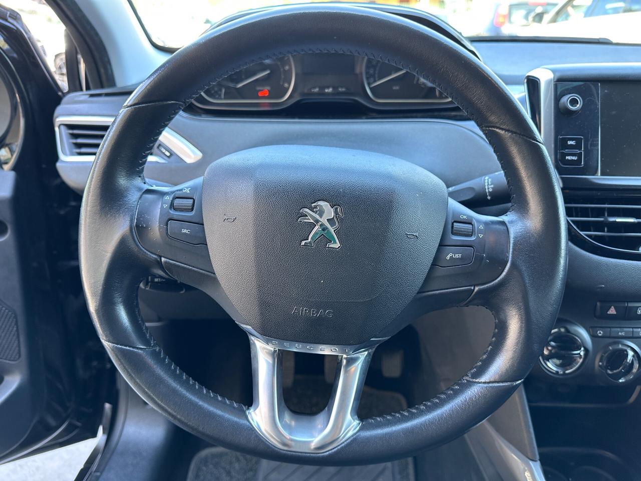 Peugeot 2008 BlueHDi 100 Black Matt