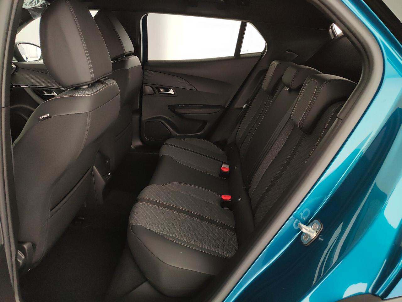 Peugeot 2008 PureTech 130 S&S EAT8 Allure