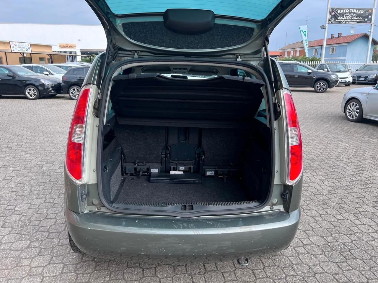 Skoda Roomster 1.6 16V Sport GPLine