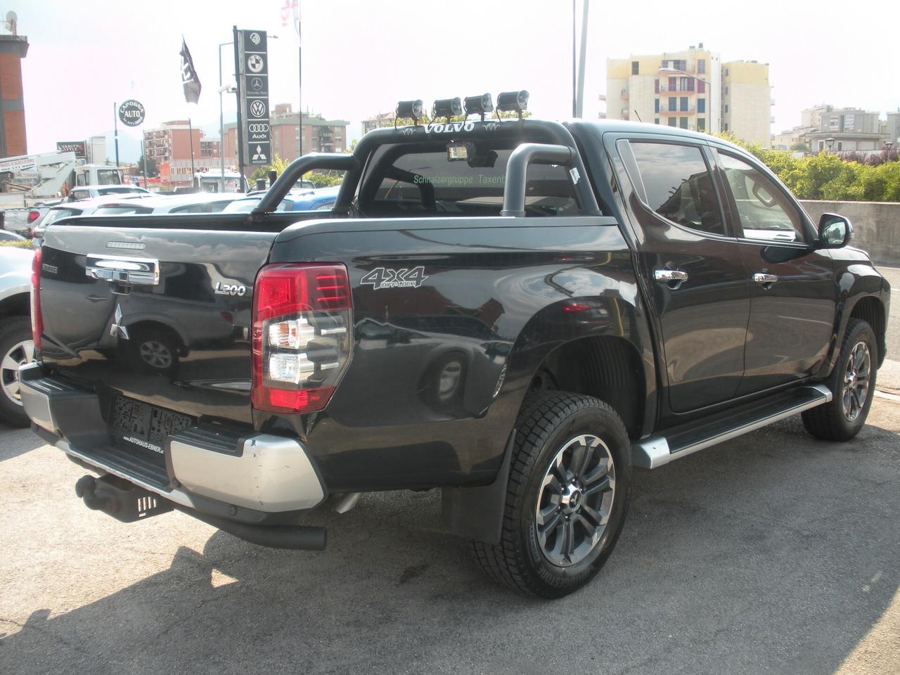 Mitsubishi L200 2.3 D Double Cab 4x4 Super Select Intense aut.
