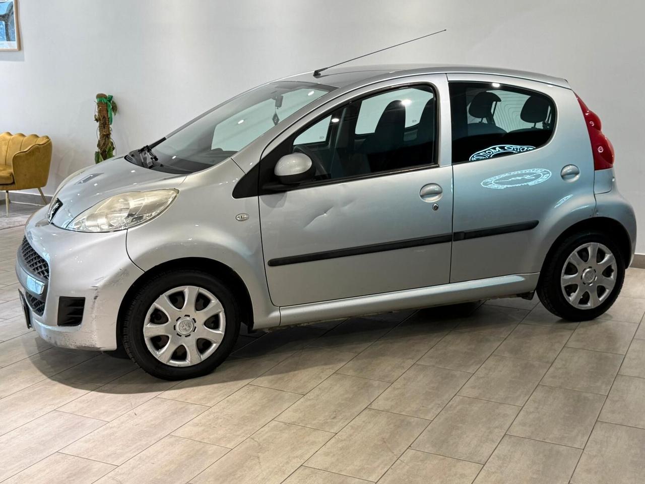 PEUGEOT 107 1.0 68 CV 5 PORTE ANNO 2010 OTTTIMA PER NEOPATENTATI
