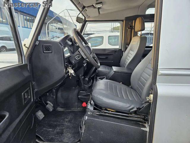 LAND ROVER Defender 90 2.4 td S 122cv - 4 POSTI - A/C clima - ZA461YC