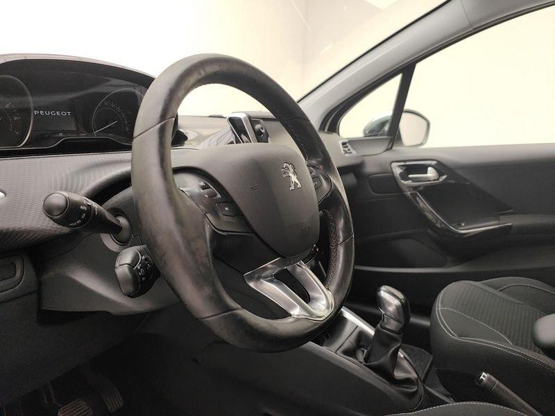 Peugeot 208 I 2015 1.2 puretech Allure 82cv 5p