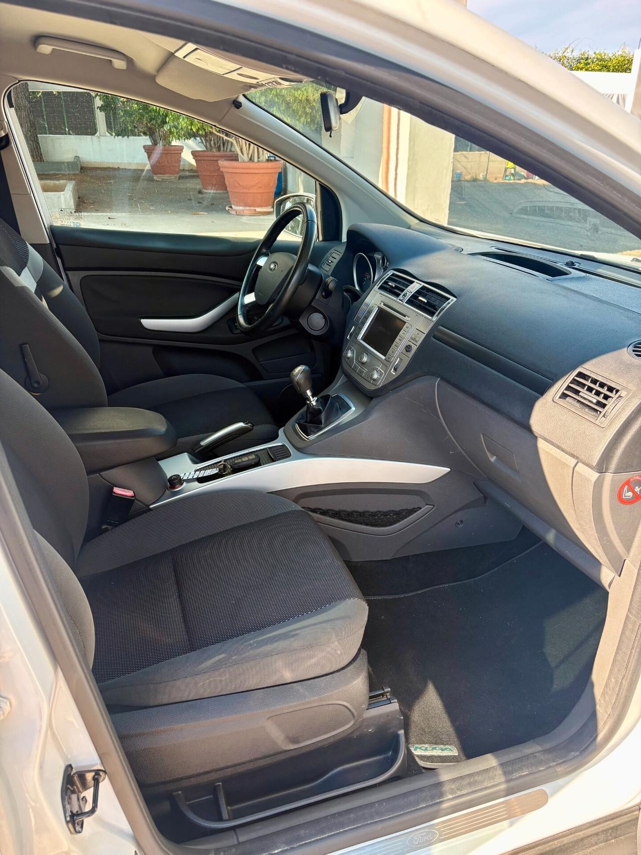 Ford Kuga 2.0 TDCi 140 CV