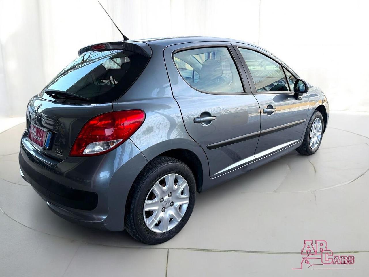 Peugeot 207 1.4 8V 75CV 5p. Active