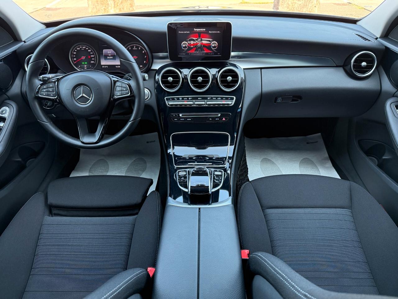 Mercedes-benz C 200 Sport 26000KM!!!
