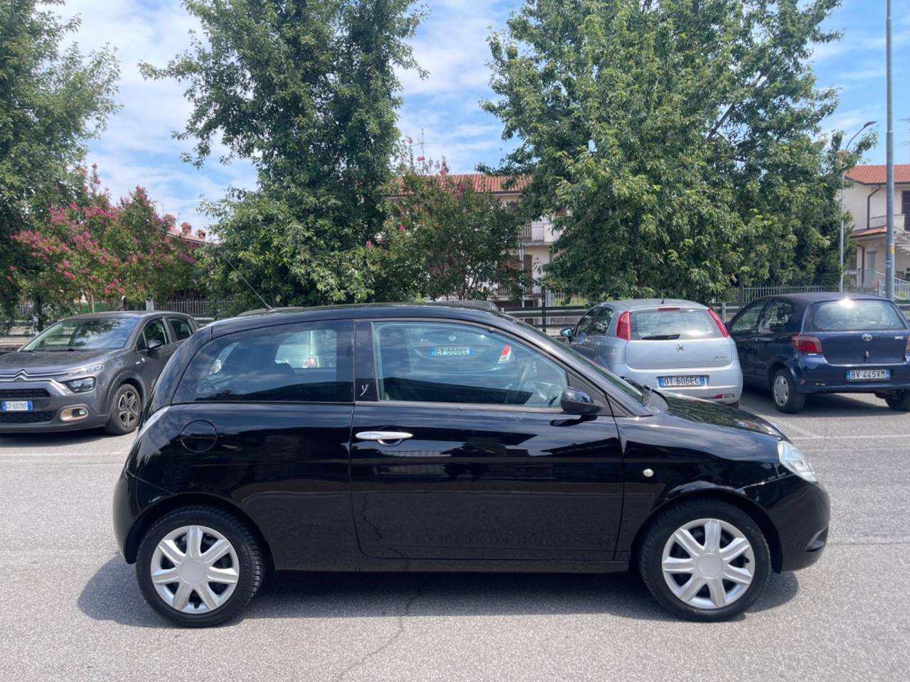 Lancia Ypsilon 1.2 Argento