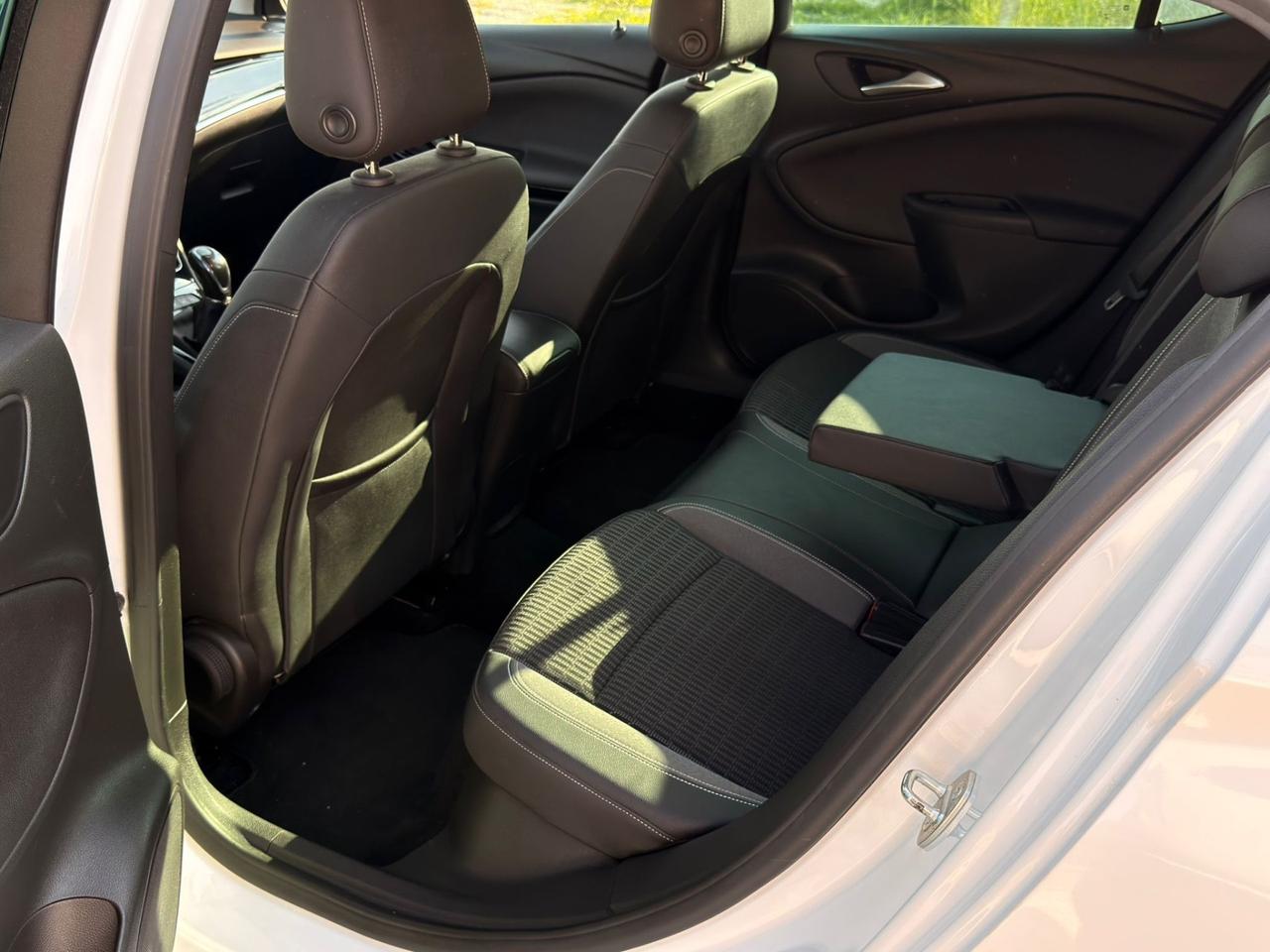 Opel Astra 1.5 CDTI 105 CV S&S 5 porte GS Line