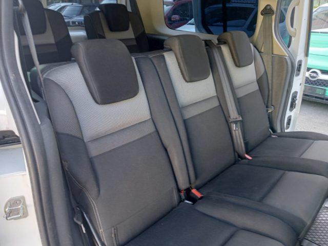 RENAULT Grand Kangoo 1.5 dCi 7 POSTI-MOTORE NUOVO- euro 6/b-GANCIO