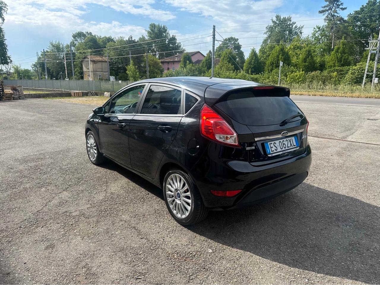 Ford Fiesta 1.0 EcoBoost 100CV 5 porte Powershift Titanium