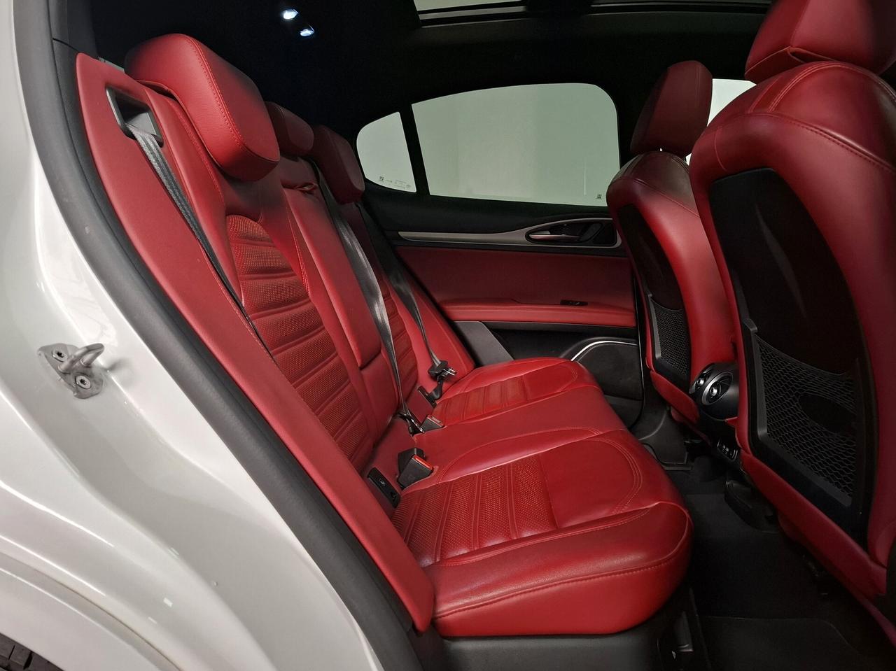 Alfa Romeo Stelvio 2.0 T Q4 Veloce 16V