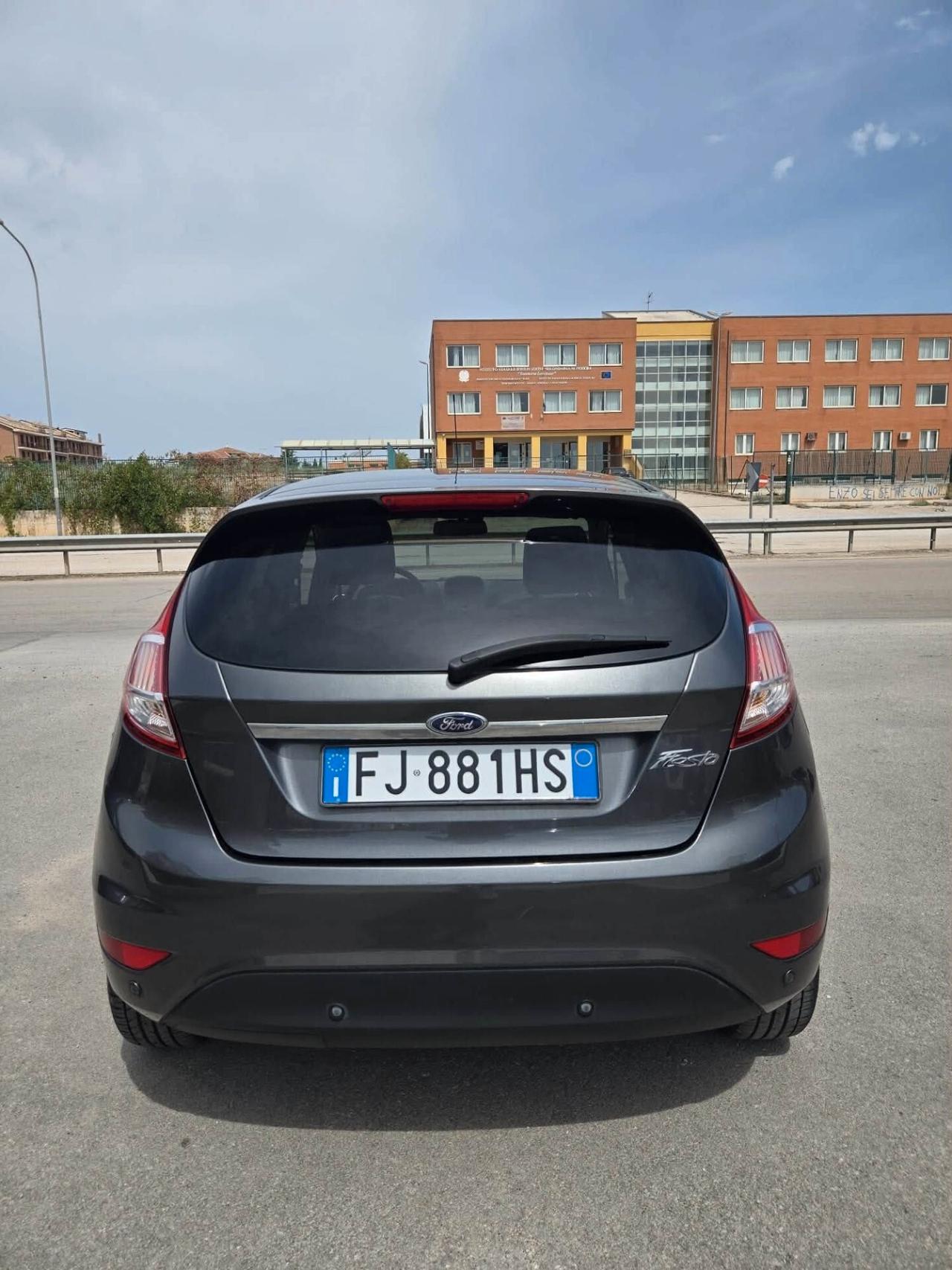 Ford Fiesta 1.4 5 porte Bz.- GPL Black & White Edition