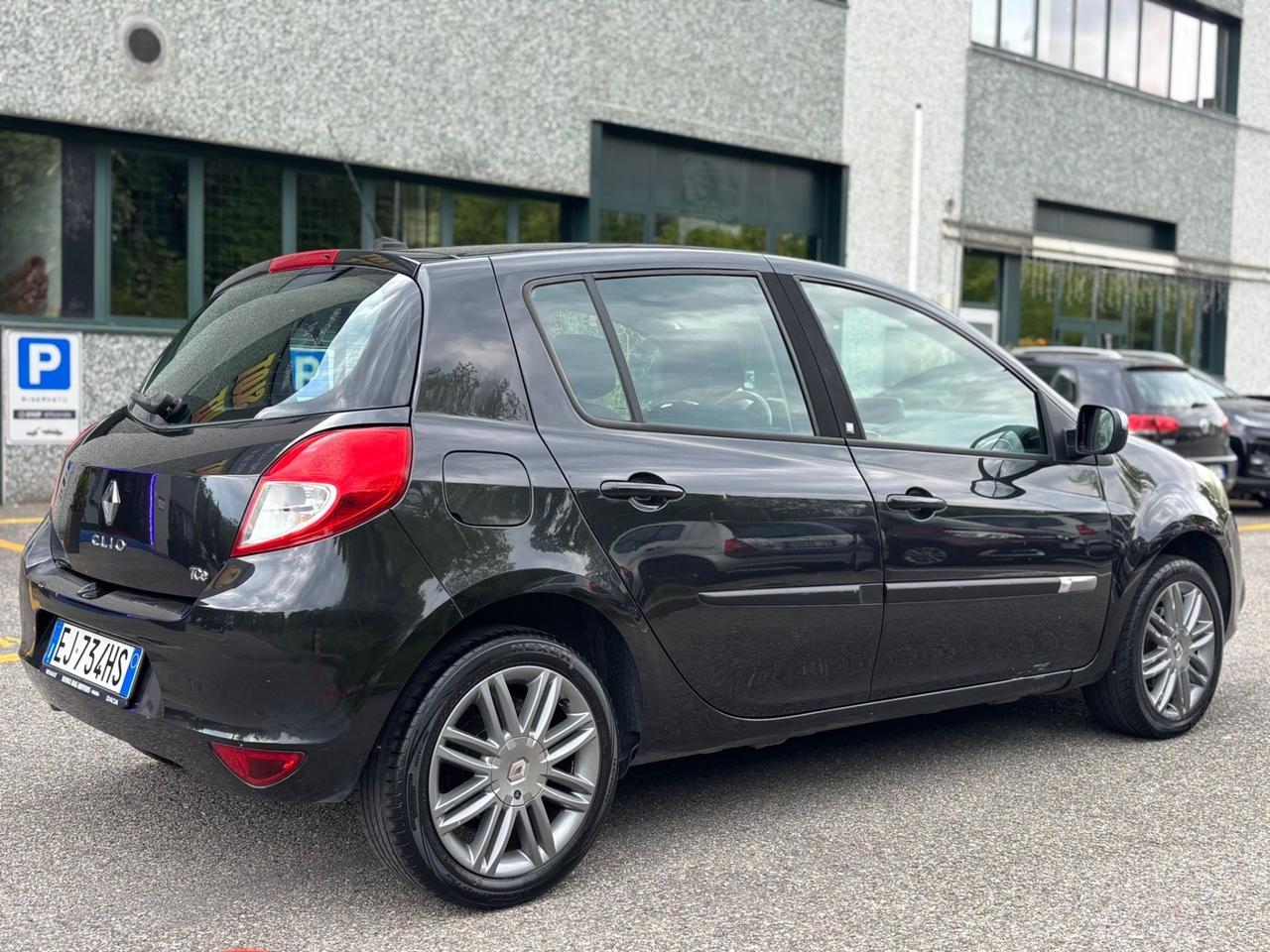Renault Clio 1.2 16V TCE 100CV 5 porte dynamique