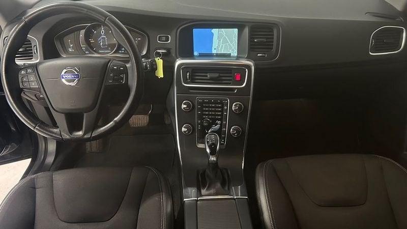 Volvo V60 Cross Country D3 Geartronic Business NAVI DOPPIO TRENO GOMME