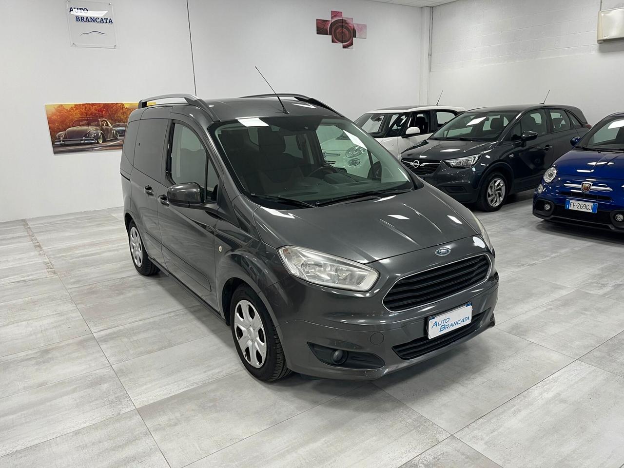 Ford Tourneo Courier 1.0 ECOBOOST