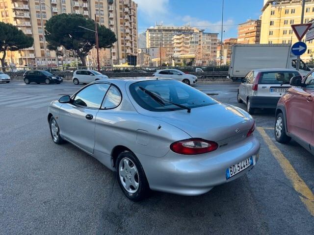 Hyundai Coupe 1.6i 16V cat FX