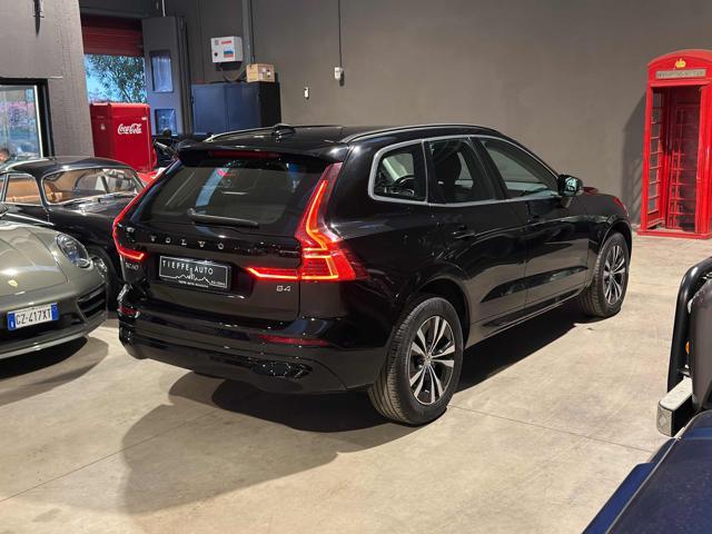 VOLVO XC60 B4 (d) Geartronic Momentum Pro