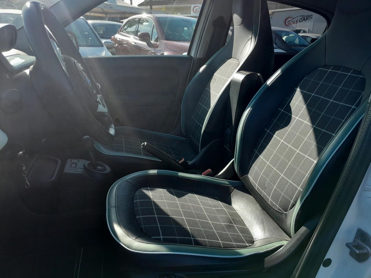 Renault Twingo SCe Stop&Start La Parisienne
