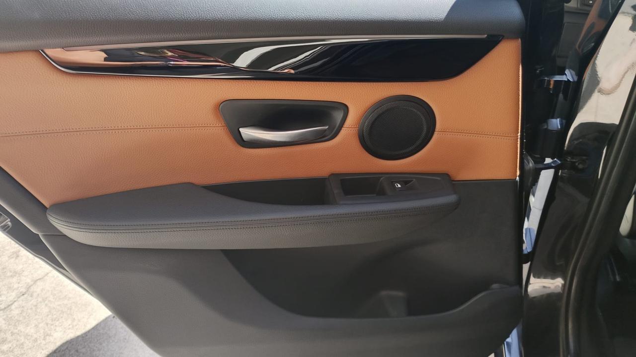 Bmw 2er Active Tourer 218d Luxury