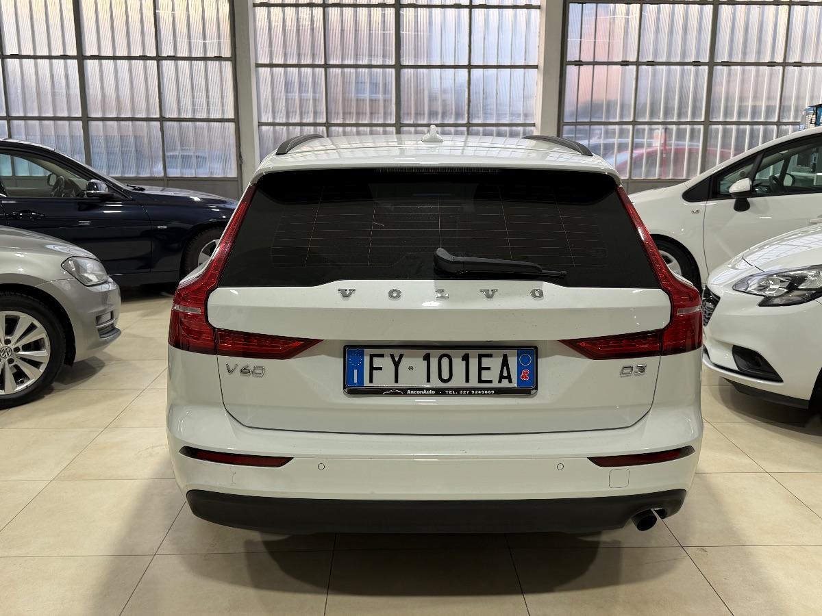 VOLVO - V60 - D3 Geartronic R-design