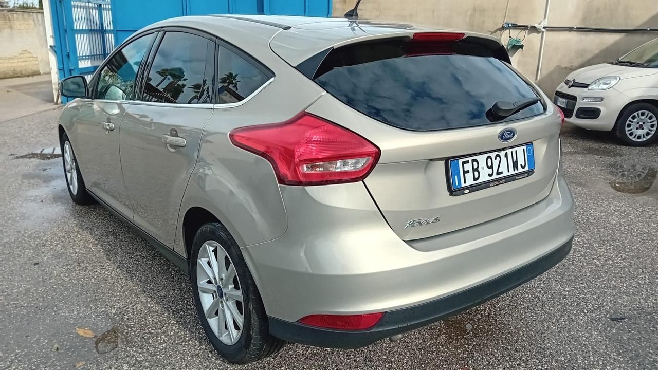 Ford focus 5P-1.5 tdci-titanium-full-2016