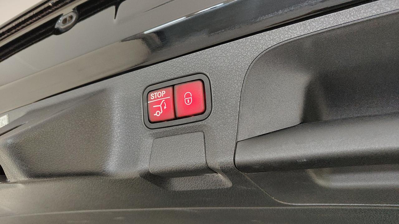 Mercedes-Benz CLA Shooting Brake 200 d AMG Line Advanced Plus auto