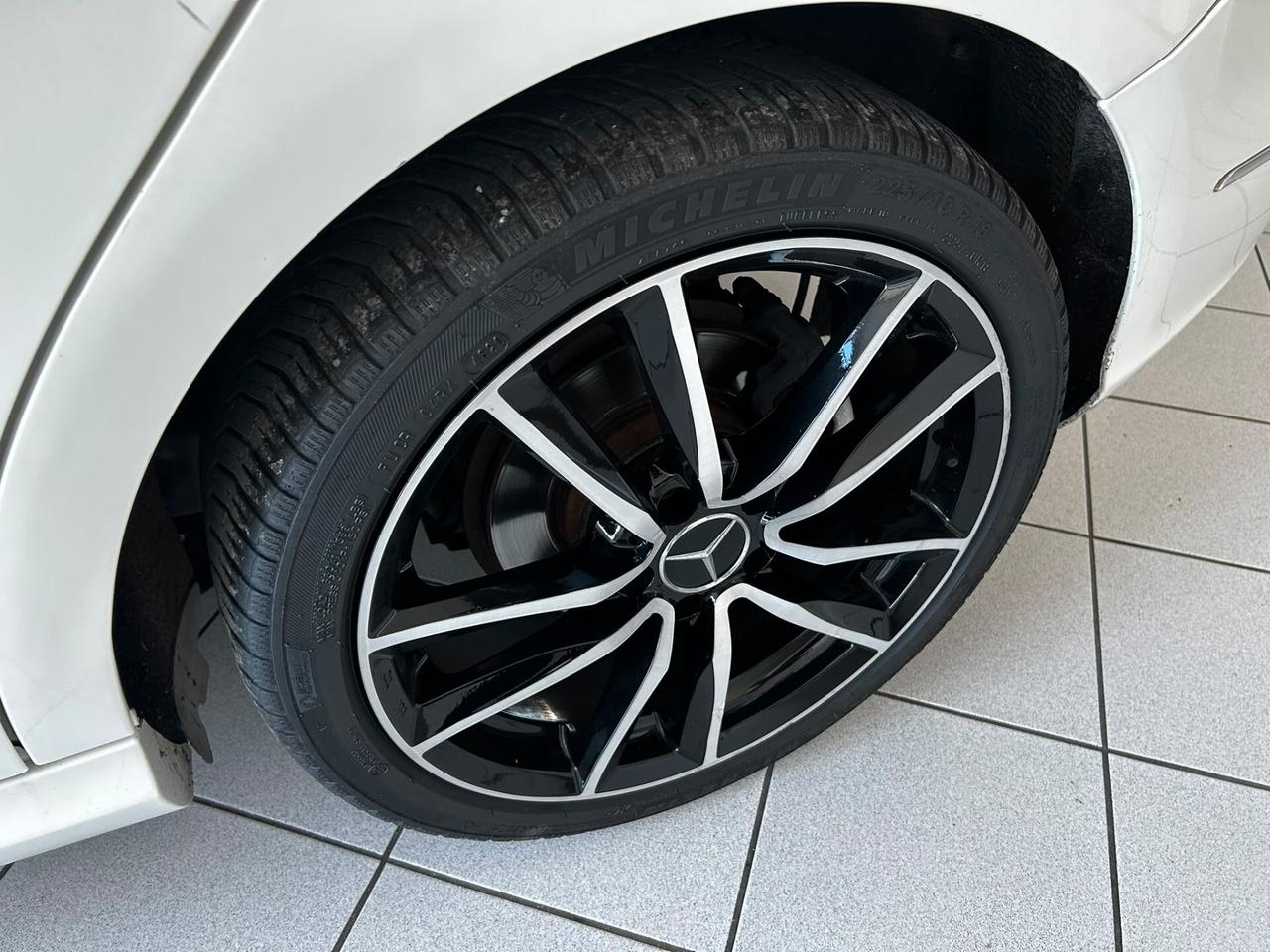 Mercedes B 180 CDI Premium x neo 2012