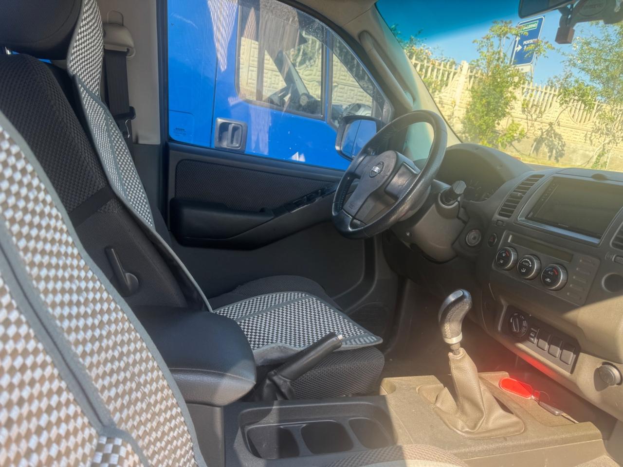 Nissan Navara 2.5 dCi 4 porte Double Cab LE