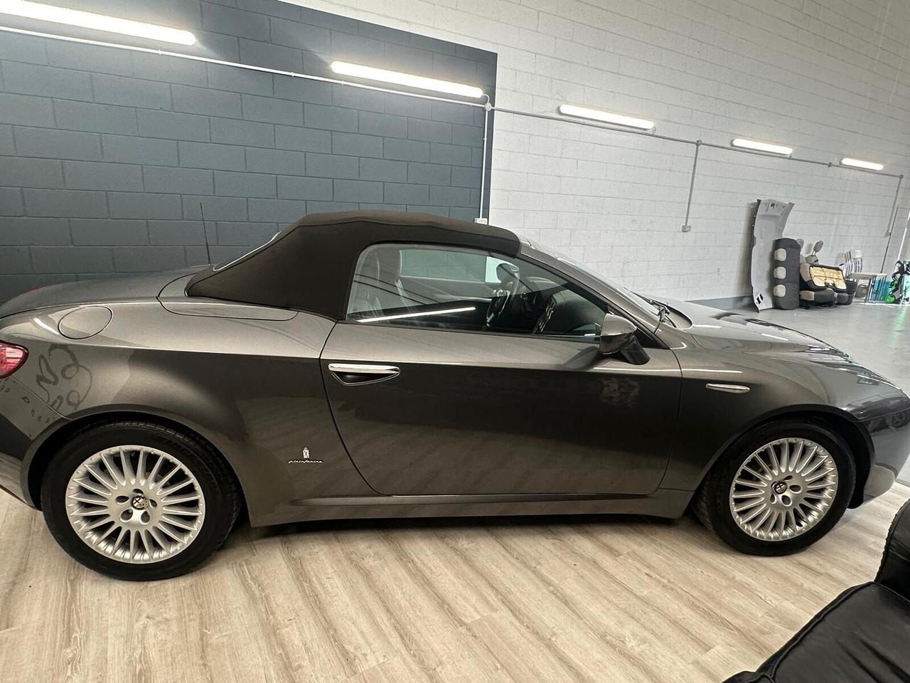 Alfa Romeo Spider 2.2 JTS Exclusive