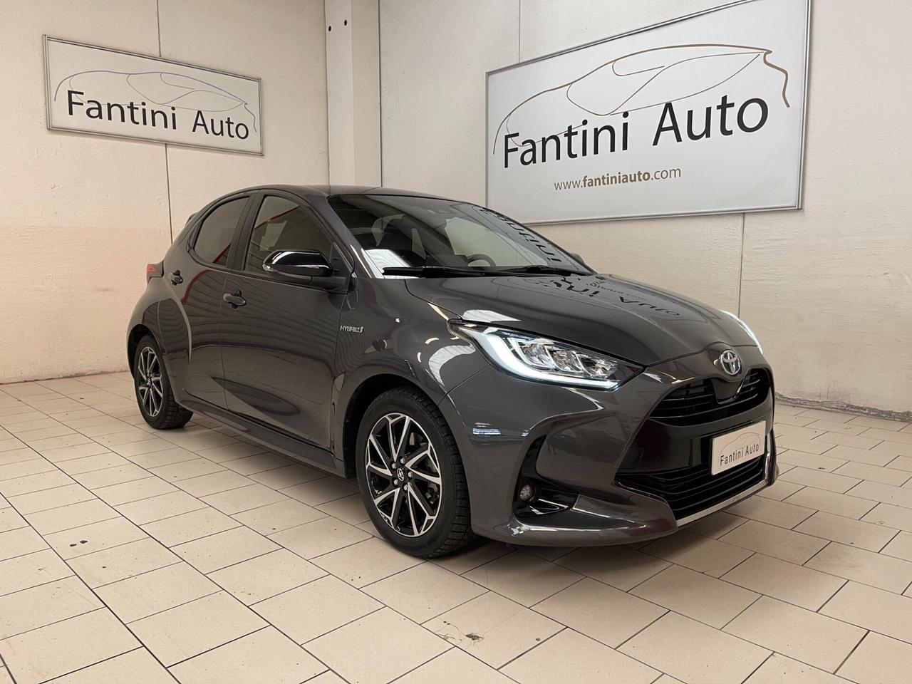 Toyota Yaris Lounge 1.5h cvt c.auto-OK Neopatentati-LEGGI SOTTO