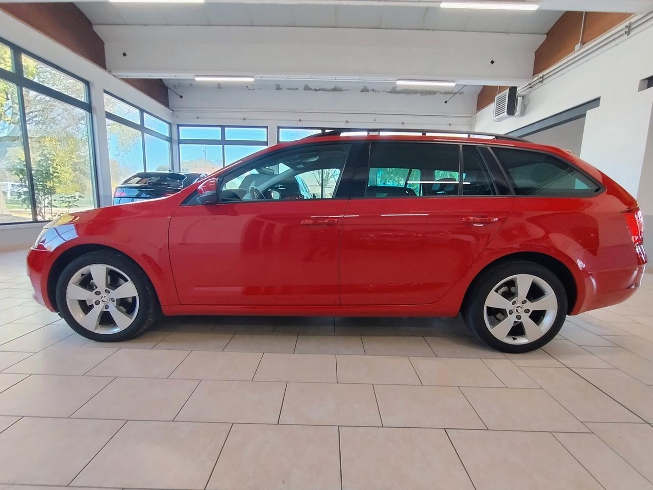 SKODA Octavia 2.0 TDI DSG Wagon STYLE CARPLAY FULL LED ALCANTARA