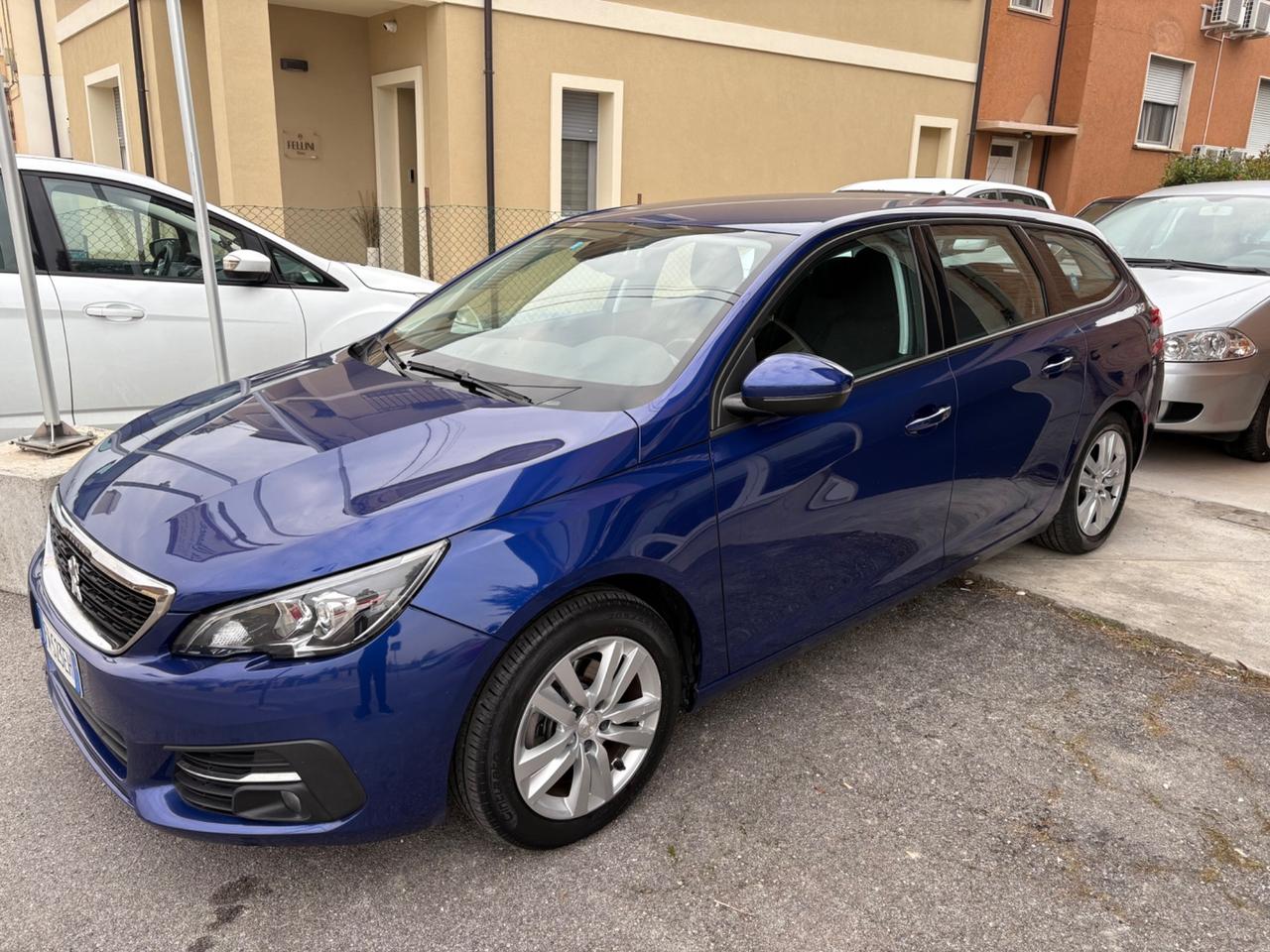 Peugeot 308 BlueHDi 130 S&S Active