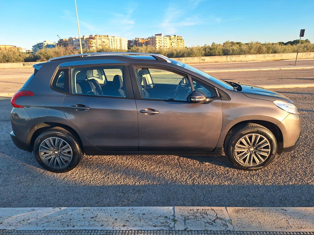Peugeot 2008 BlueHDi 75 Active SUPERPREZZO