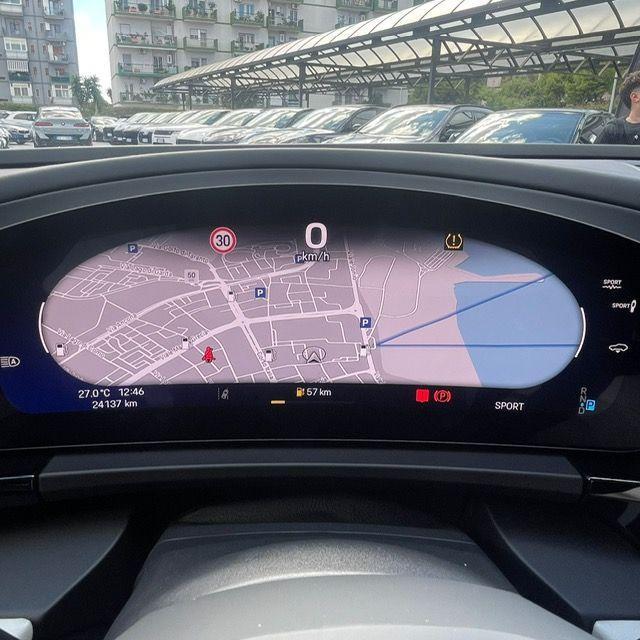 PORSCHE - Macan EV - 4