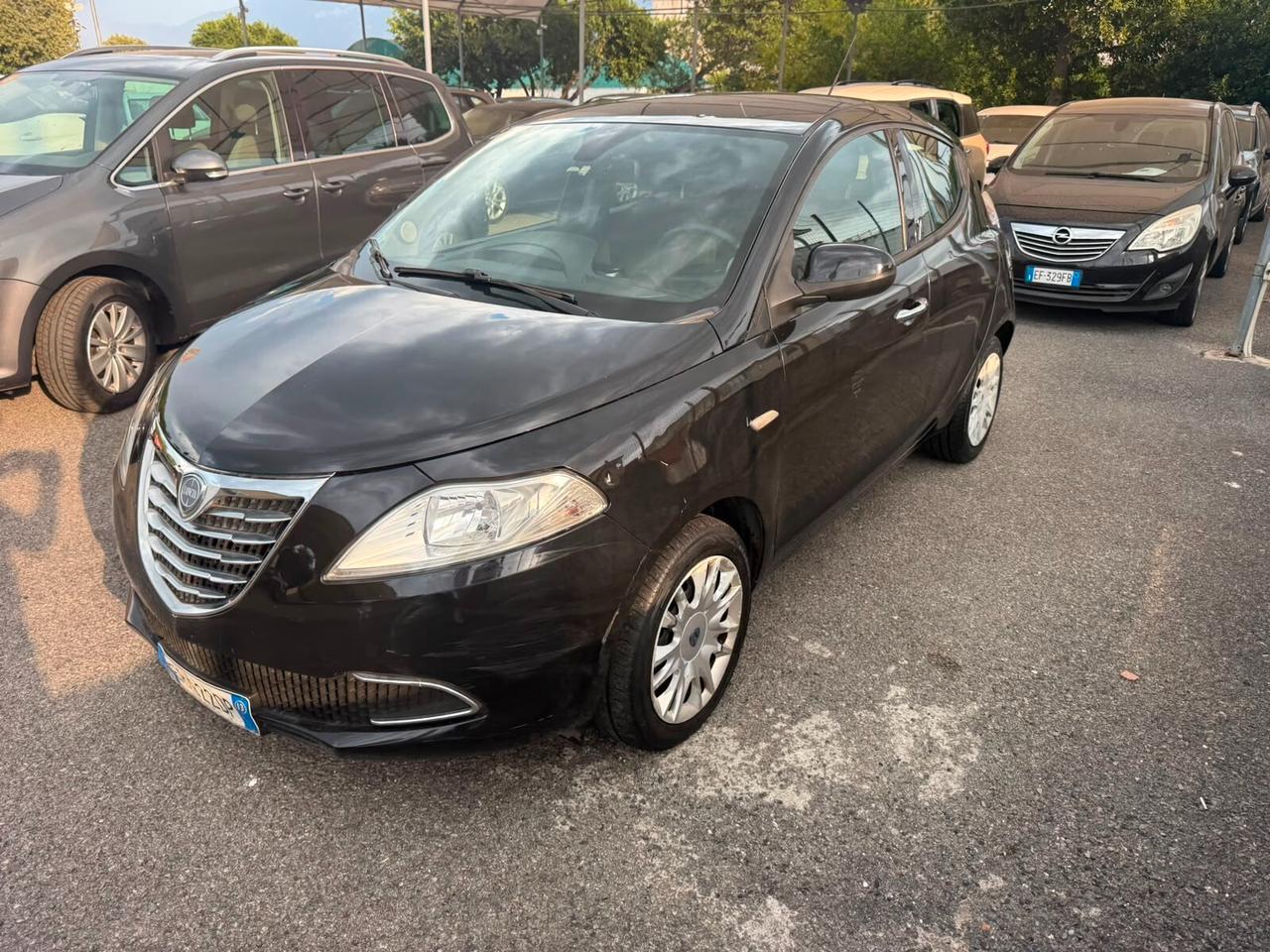 Lancia Ypsilon 1.3 Mjet (consuma olio)