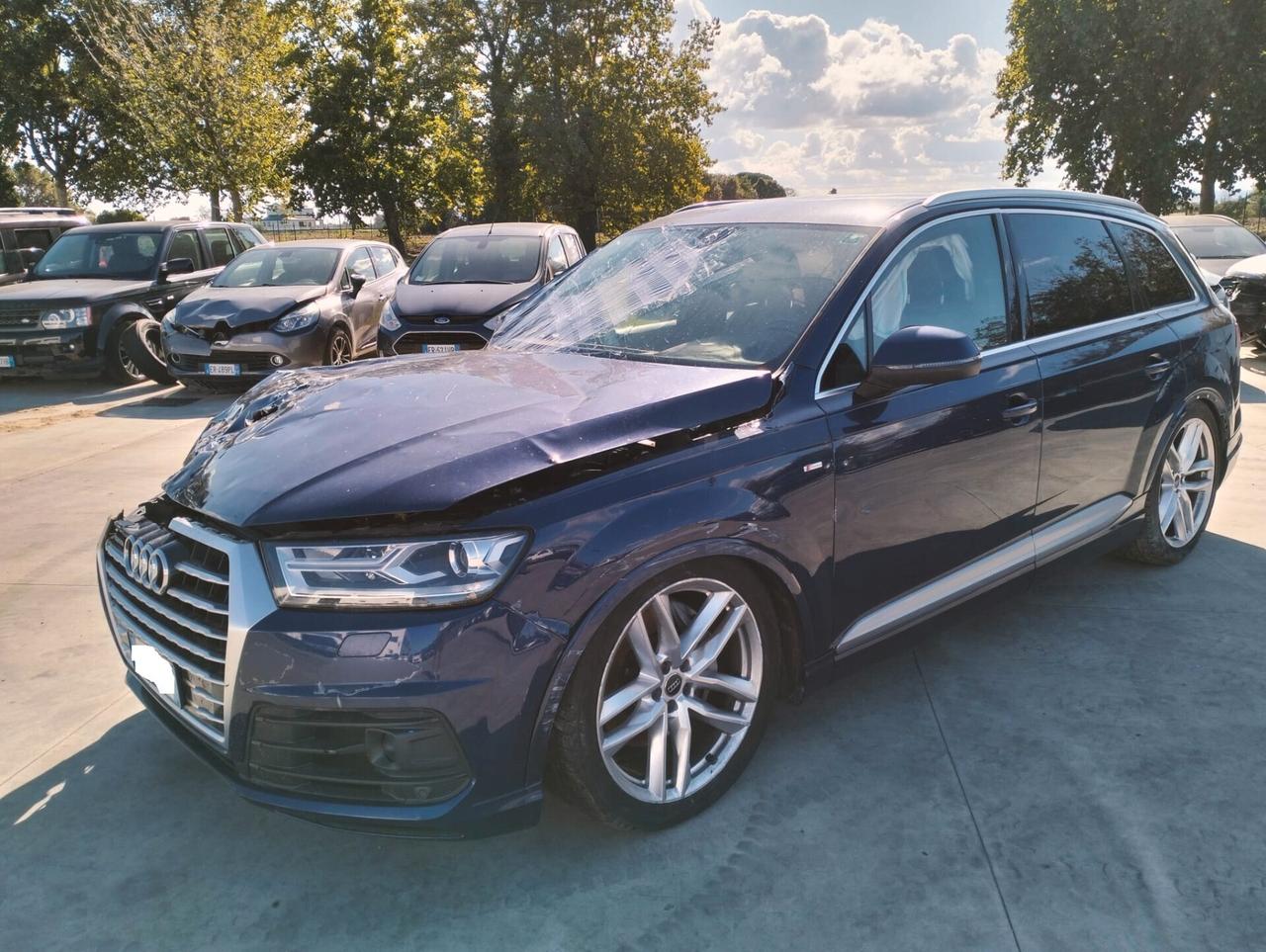 Audi Q7 50 3.0 TDI quattro S-Line 7 posti - SINISTRATA - NO EXPORT -
