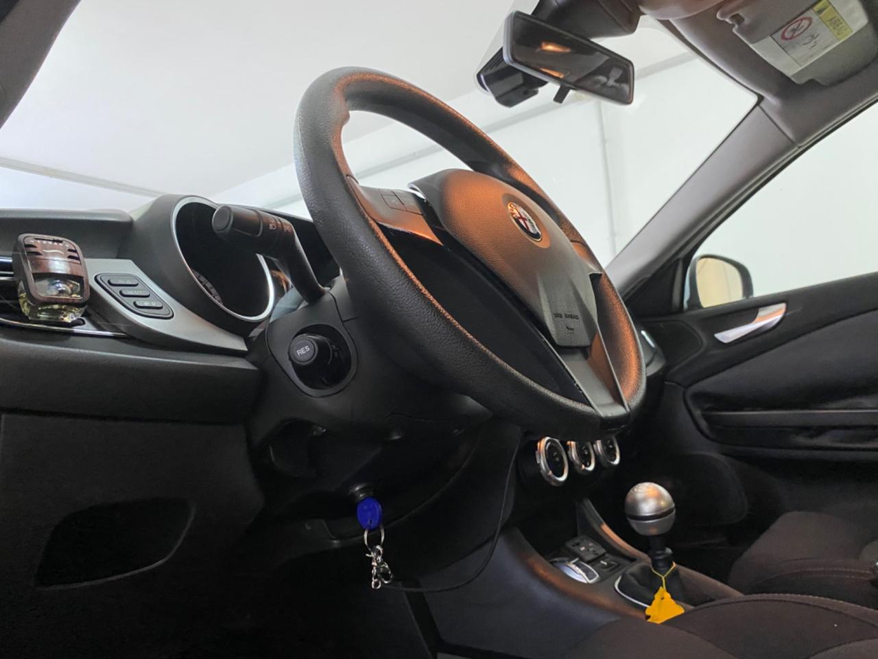 Alfa Romeo Giulietta 1.6 JTDm-2 105 CV Distinctive