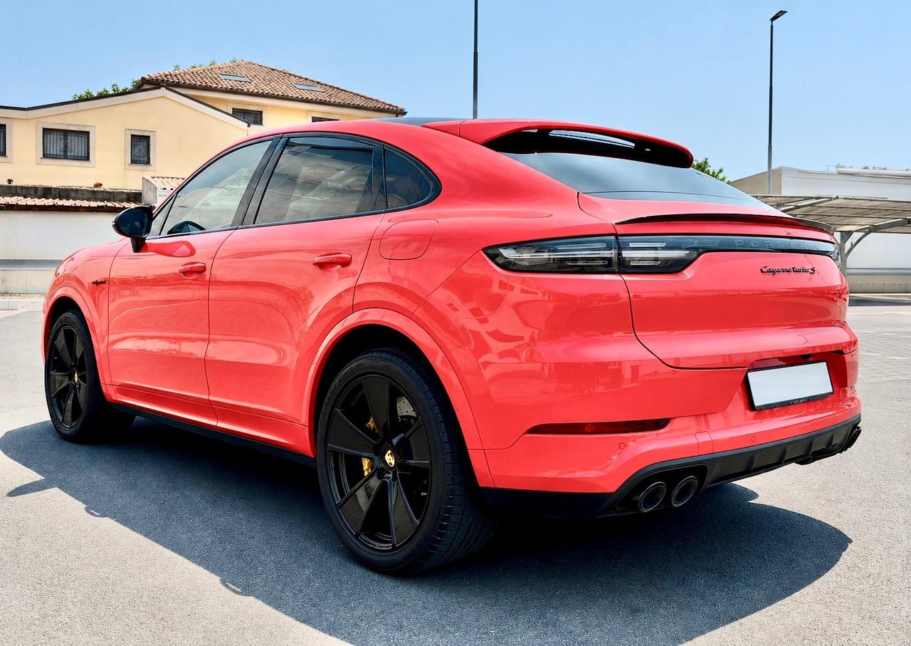 Porsche Cayenne 4.0 V8 Turbo S E-Hybrid 680CV IVA ESPOSTA