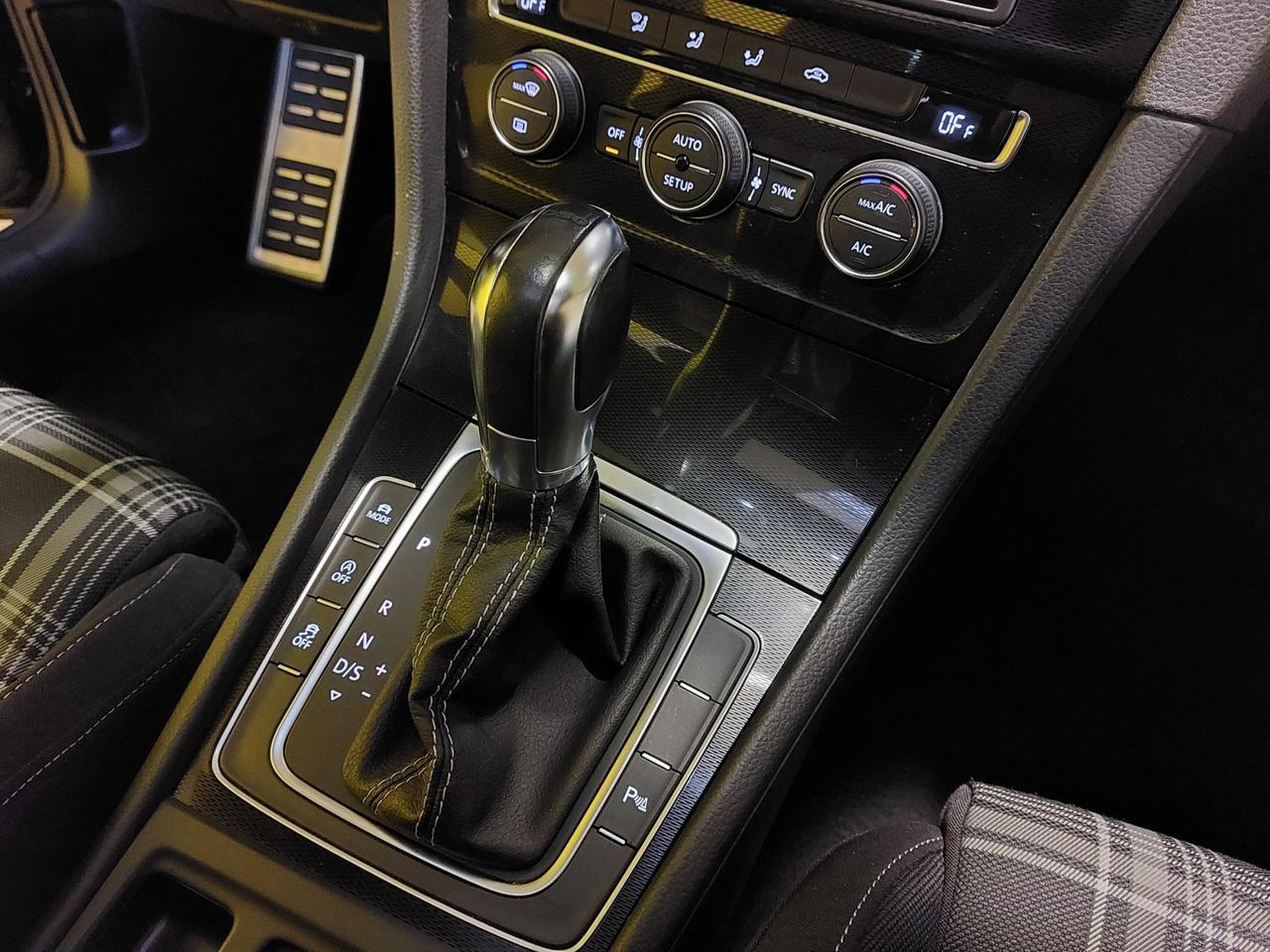 Volkswagen Golf 5 Porte GOLF 2.0 TDI 184CV GTD DSG